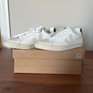 VEJA Esplar Sneakers